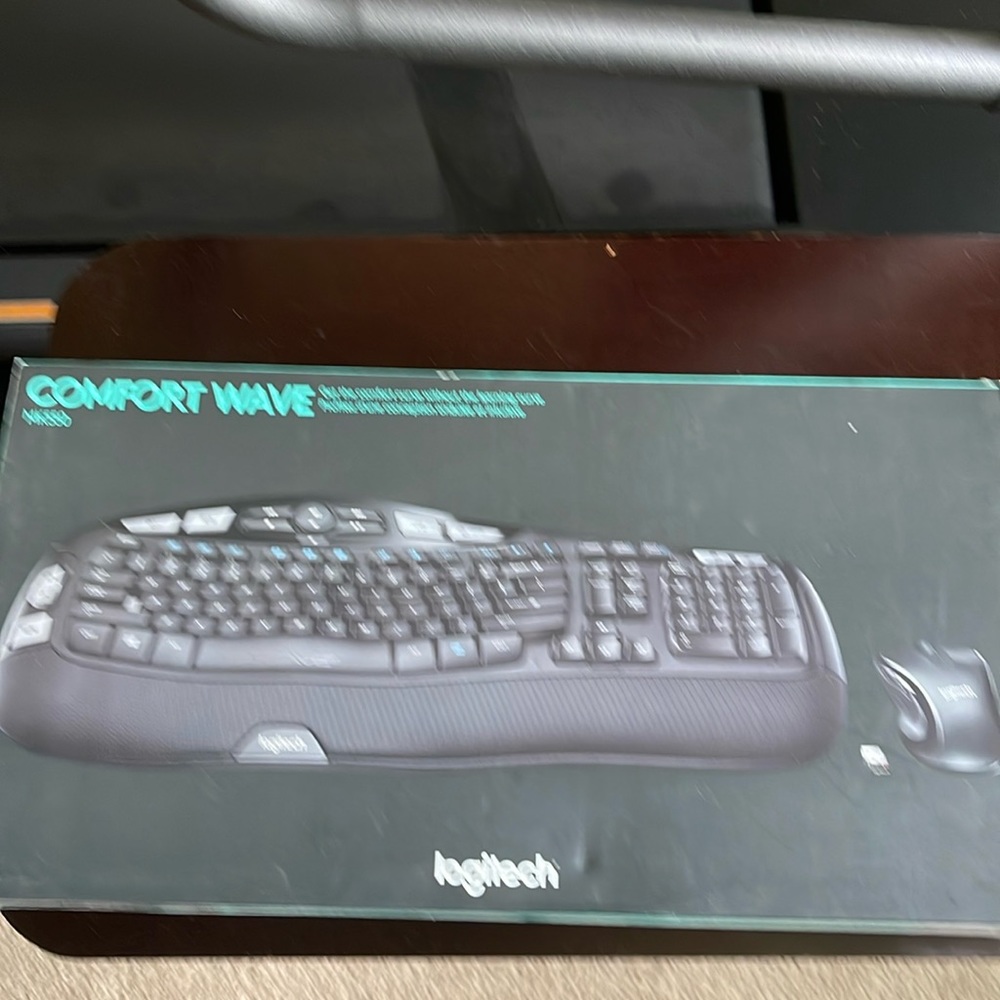 Logitech keyboard mk550